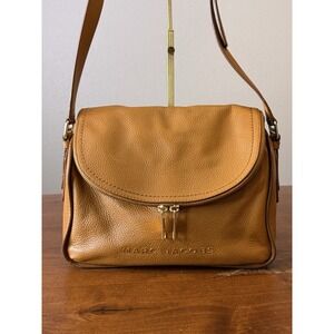 EUC Marc Jacobs Softshot Leather Crossbody Bag Sugar Brown Cognac NWT $350 MSRP